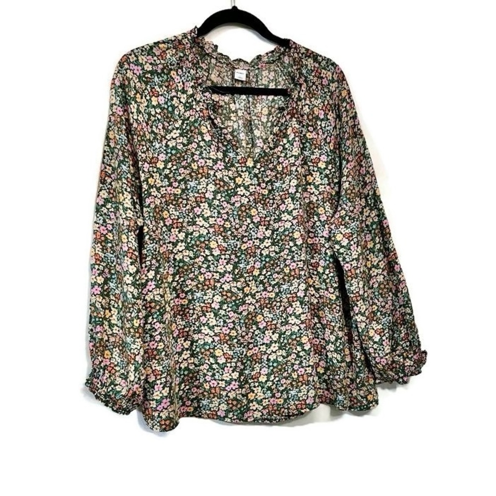L Old Navy Floral Blouse